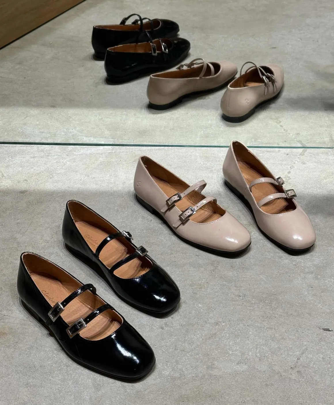 ALICIA P - Sort lak læder - Ballerina med rem